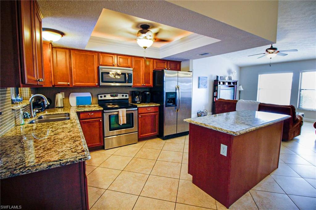 1403 SW 40th TER photo 6