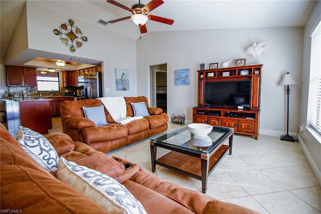 1403 SW 40th TER