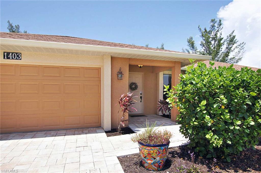 1403 SW 40th TER photo 24