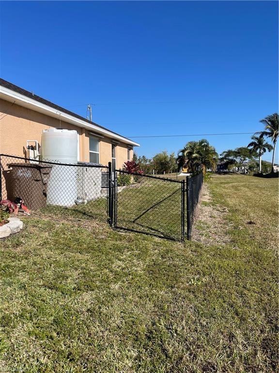 2721 NW 4th ST