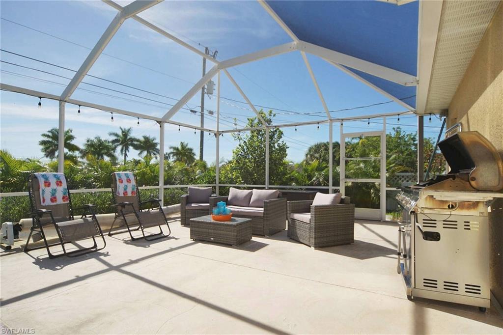 Patio sitting area & grill