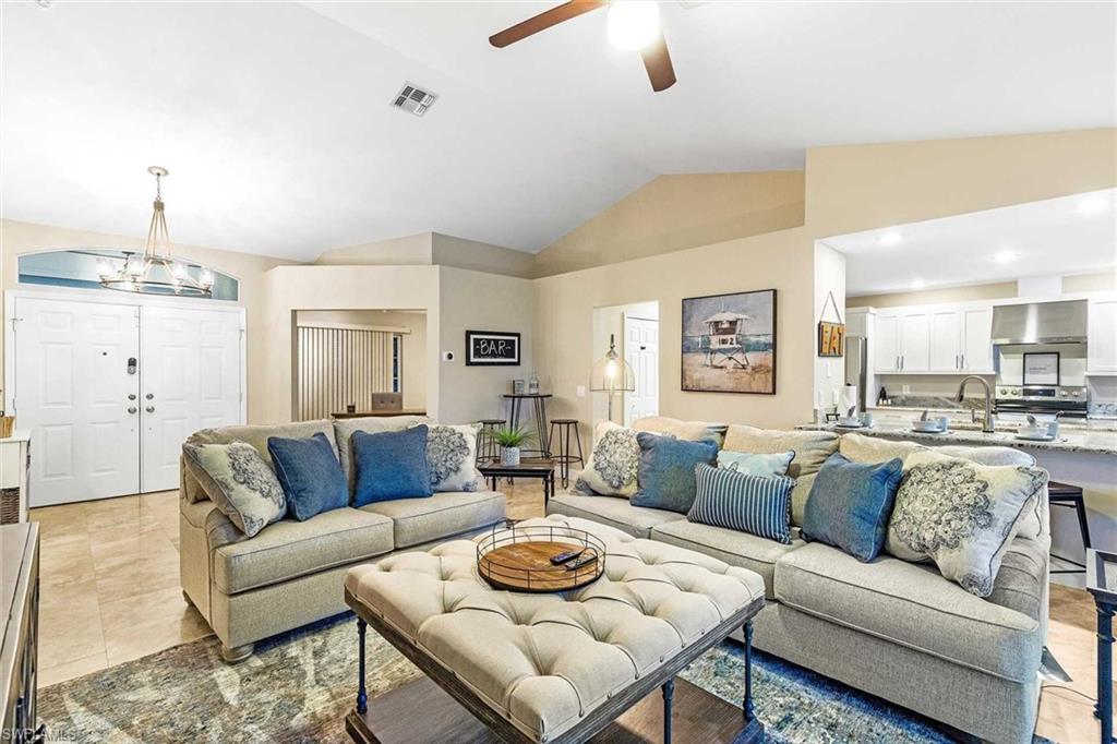 Living Room w/ ample seatting