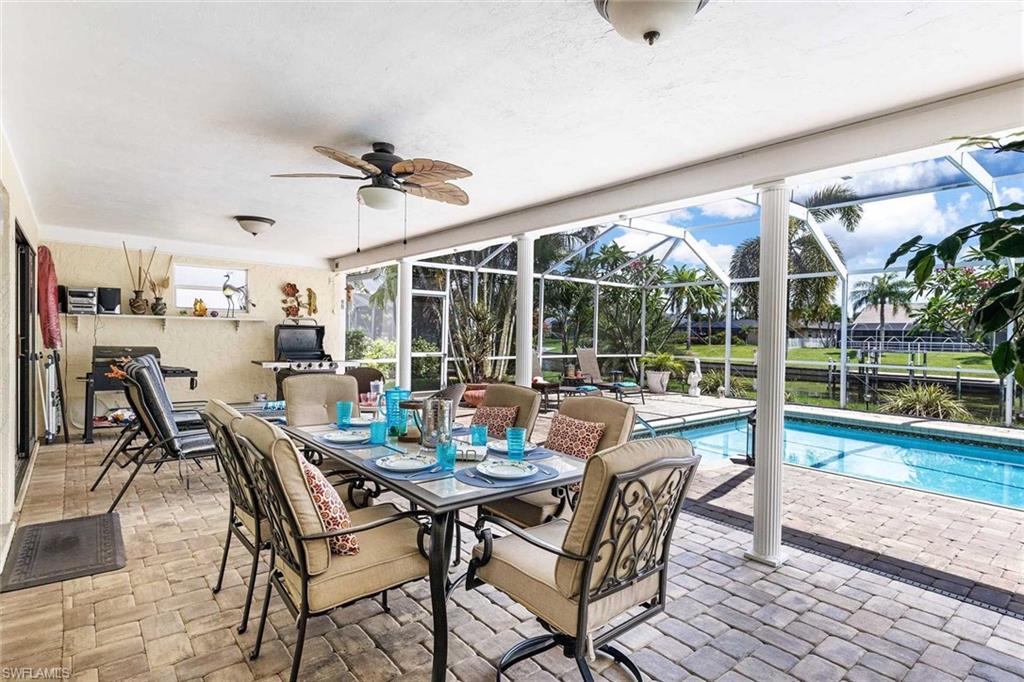 Lanai Dining Area