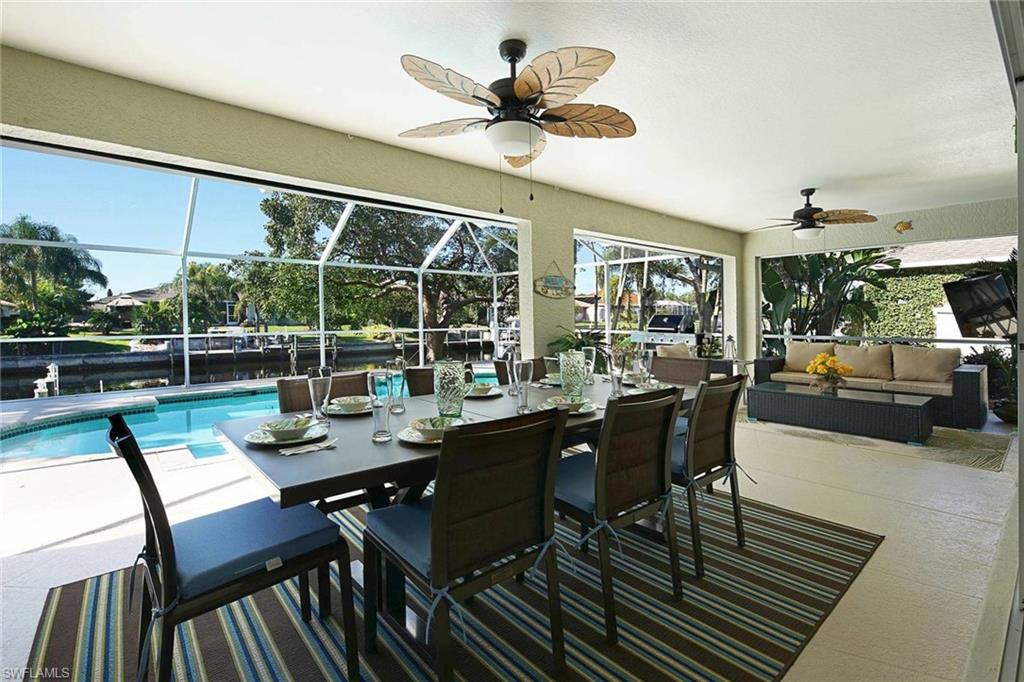 Seating area on lanai