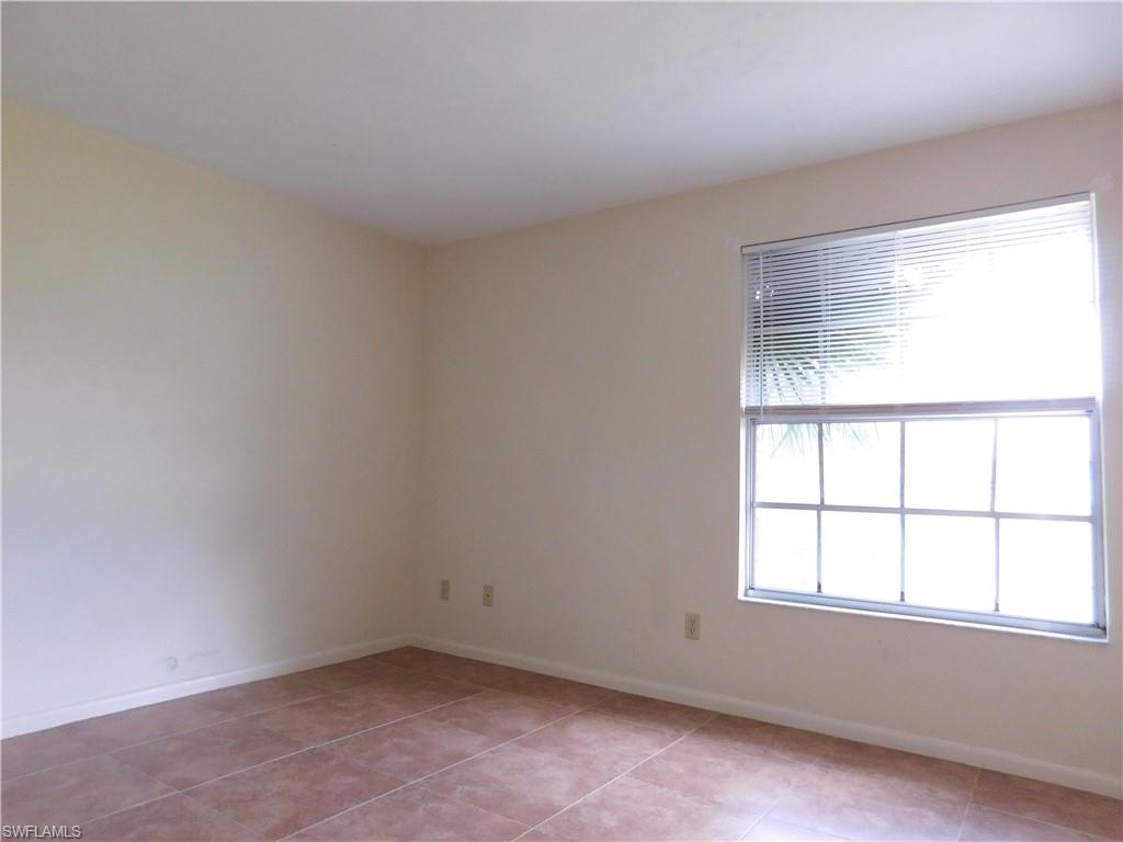 10525 Putnam CT photo 16
