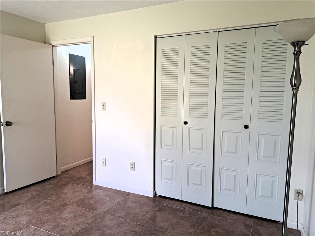 10525 Putnam CT photo 15