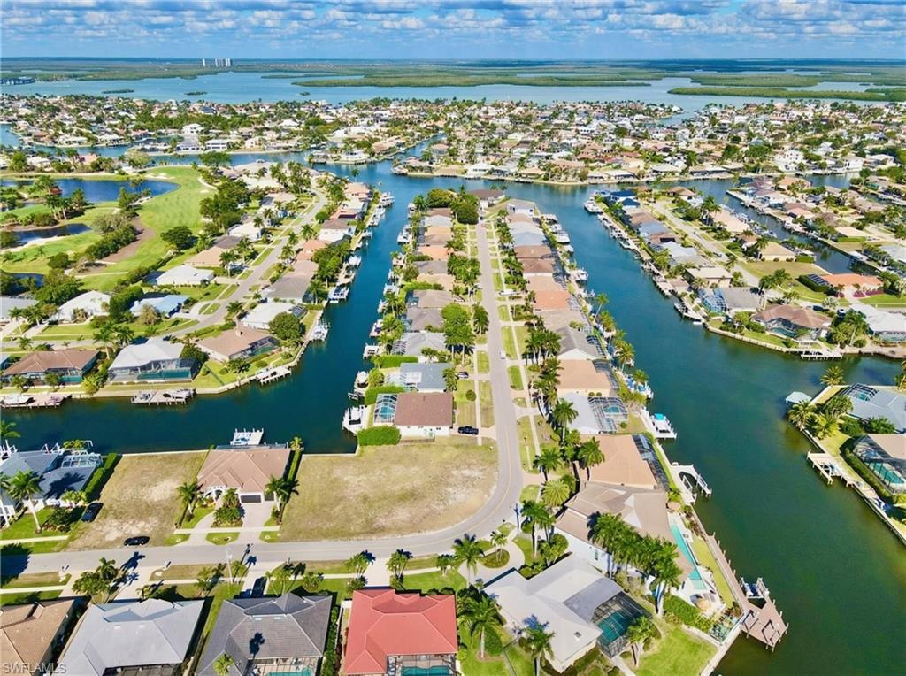 1540 Buccaneer CT