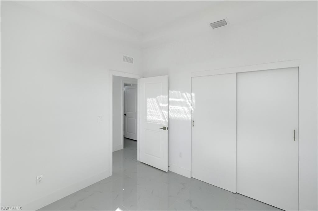 1142 Edelweiss ST E photo 16