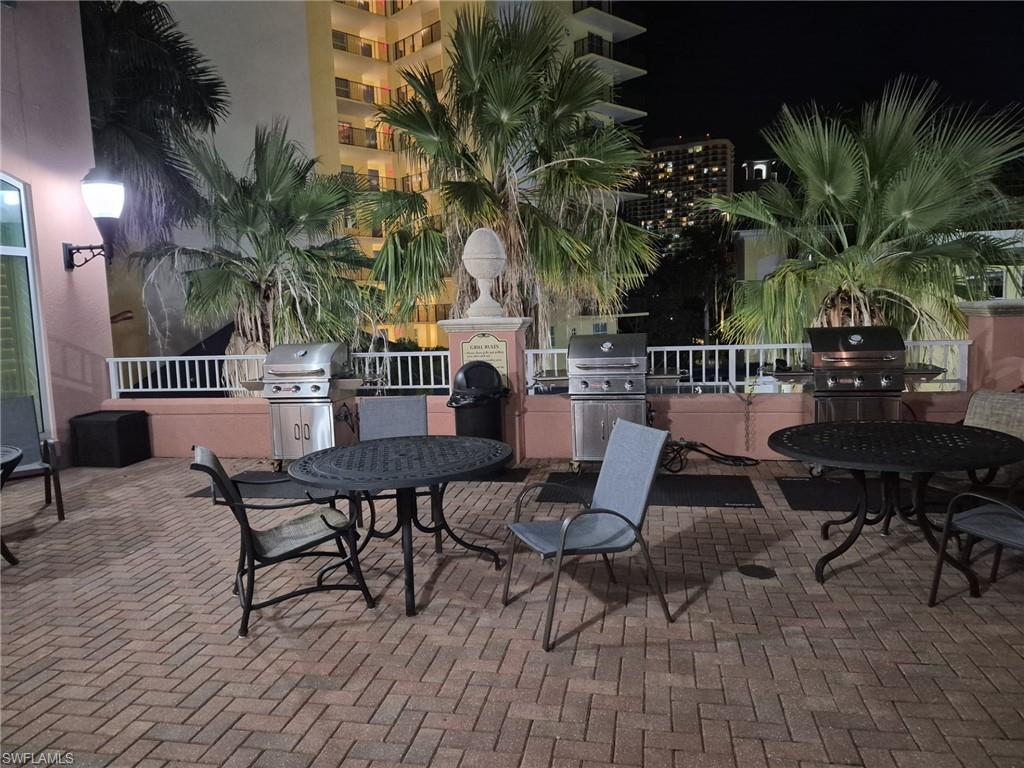 Gas Grills provided by complex
