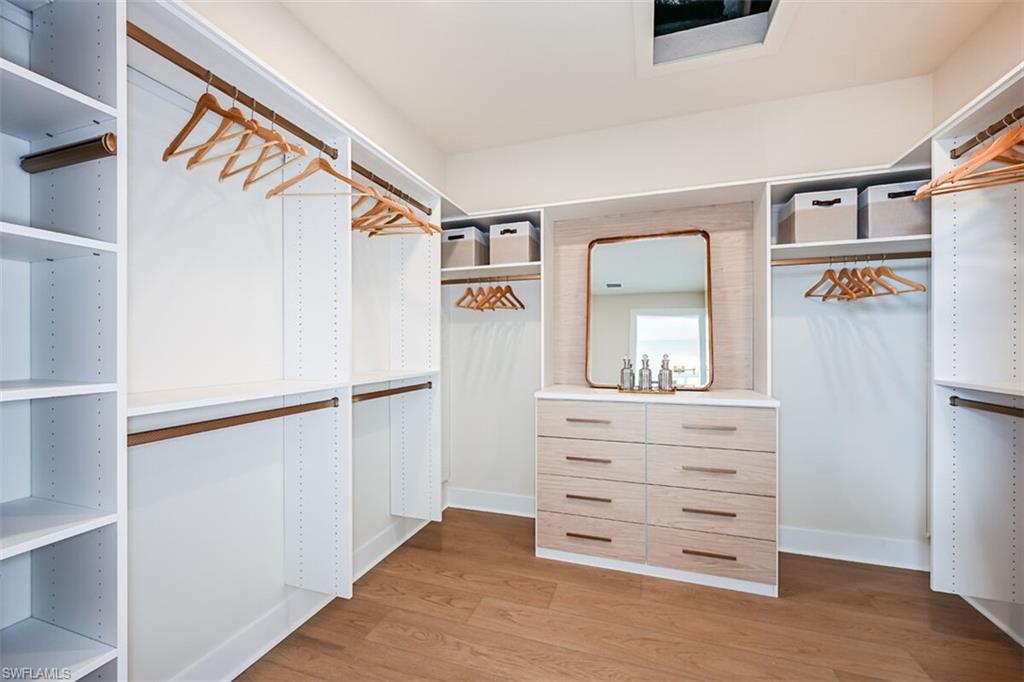 Primary Closet-Pictures are of Model Home for representational purposes only.