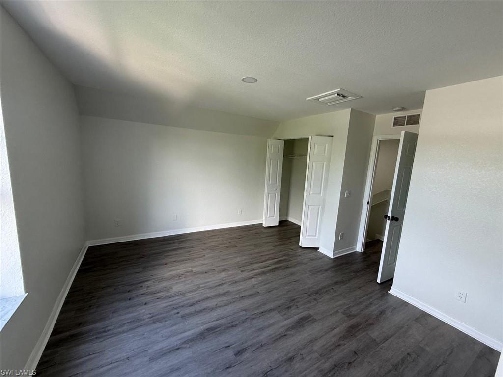 5248 Confederate DR photo 10