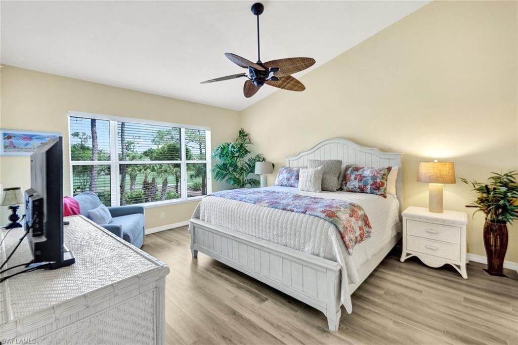 20101 Seagrove ST 705 photo 15