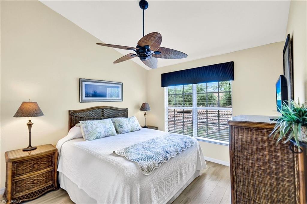 20101 Seagrove ST 705 photo 19