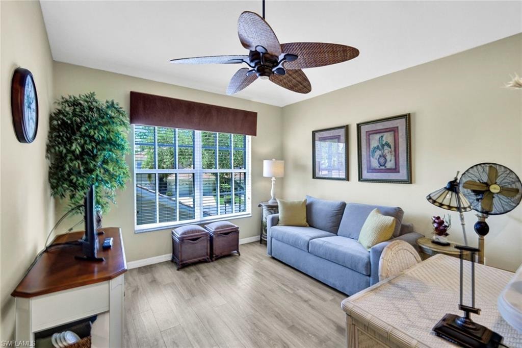 20101 Seagrove ST 705 photo 21