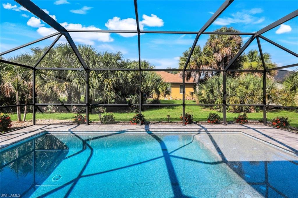 Middle of the pool view