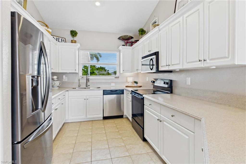 2658 SW 31st LN photo 9