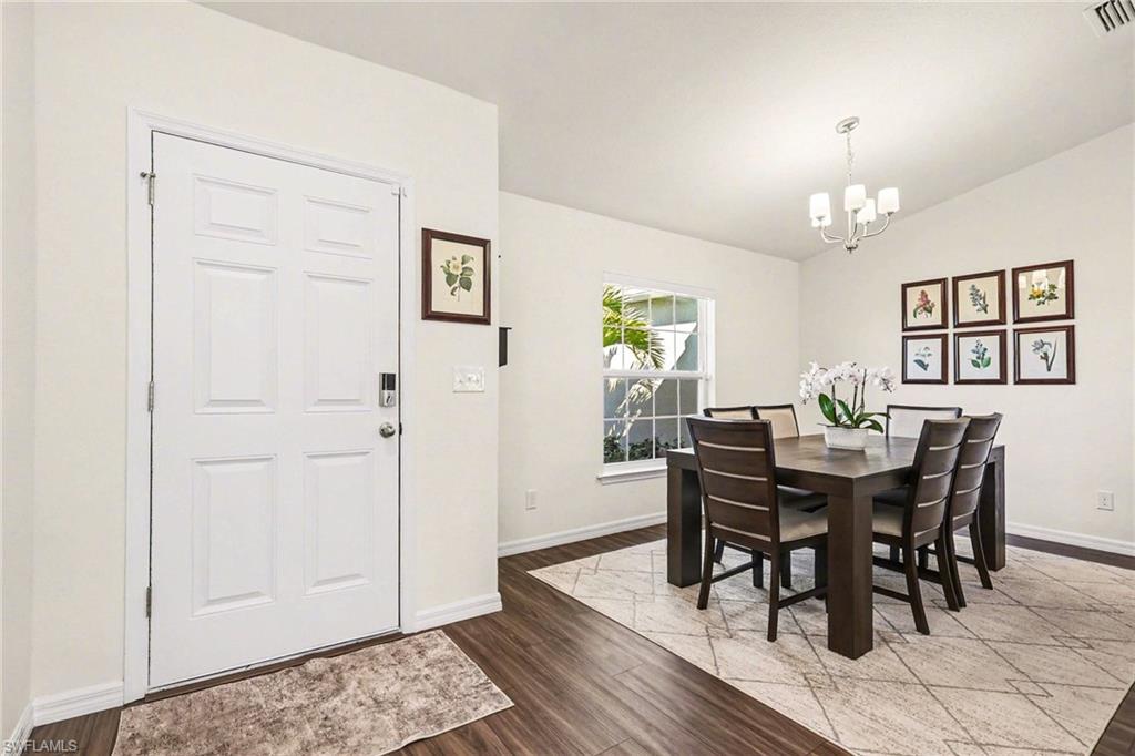 318 NW 4th ST