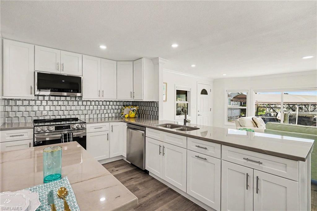 11181 Azalea LN photo 14