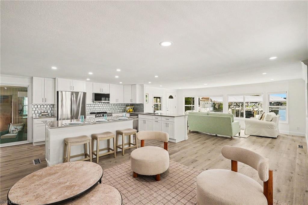 11181 Azalea LN photo 11