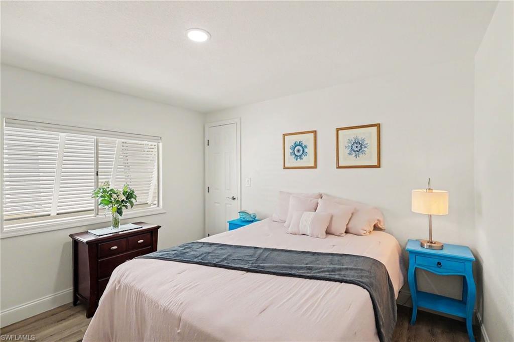 11181 Azalea LN photo 18