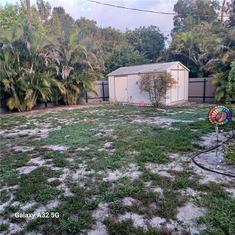 2324 Caladium RD photo 28