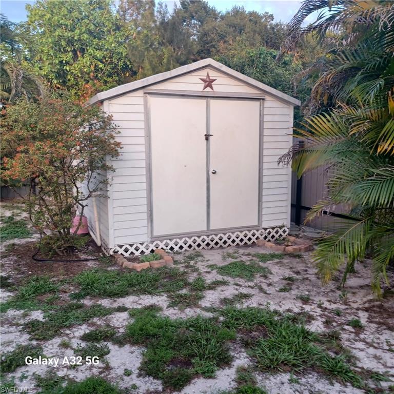2324 Caladium RD photo 29