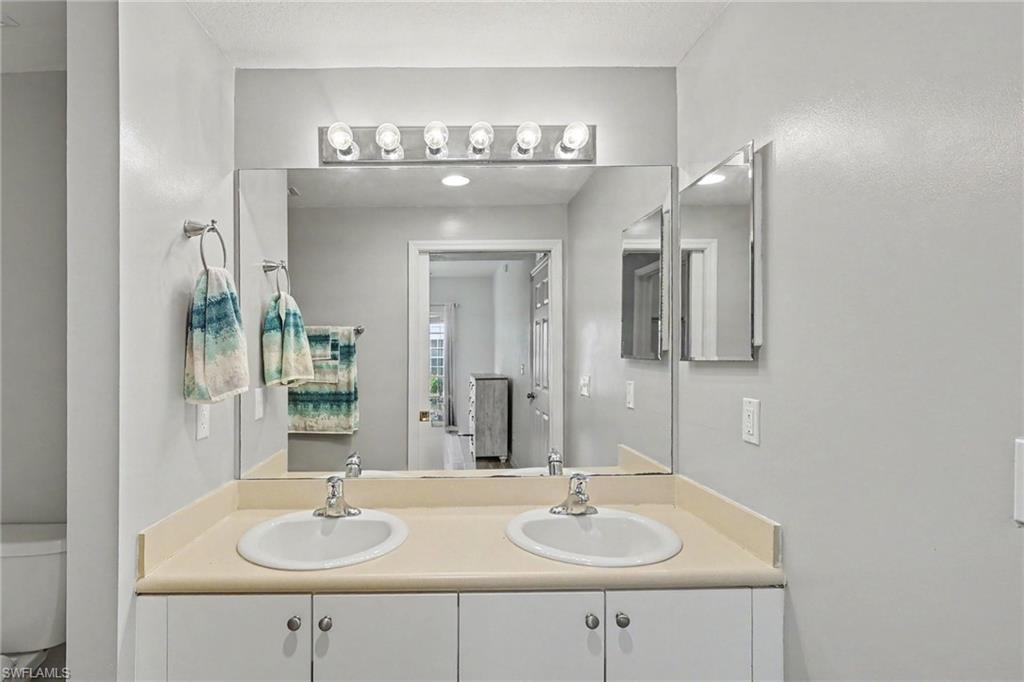 8416 Bernwood Cove LOOP 1607 photo 16