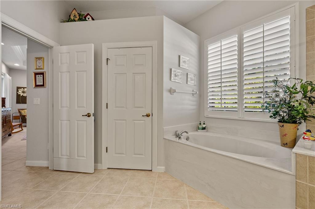 8872 King Henry CT photo 18
