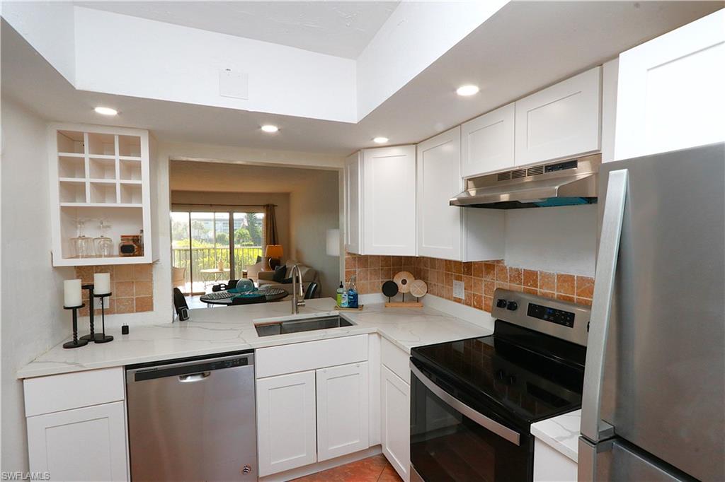1004 Manatee RD H202
