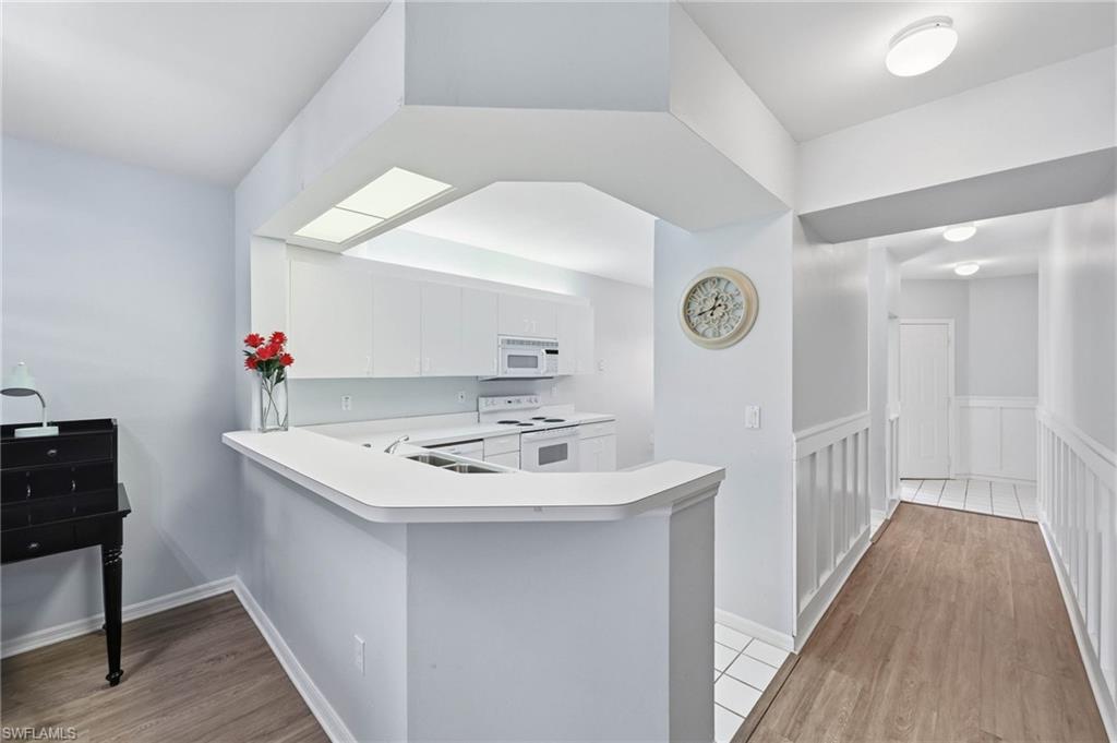 7577 Silver Trumpet LN 103 photo 10