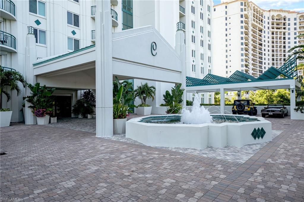 Covered front entry with fountain