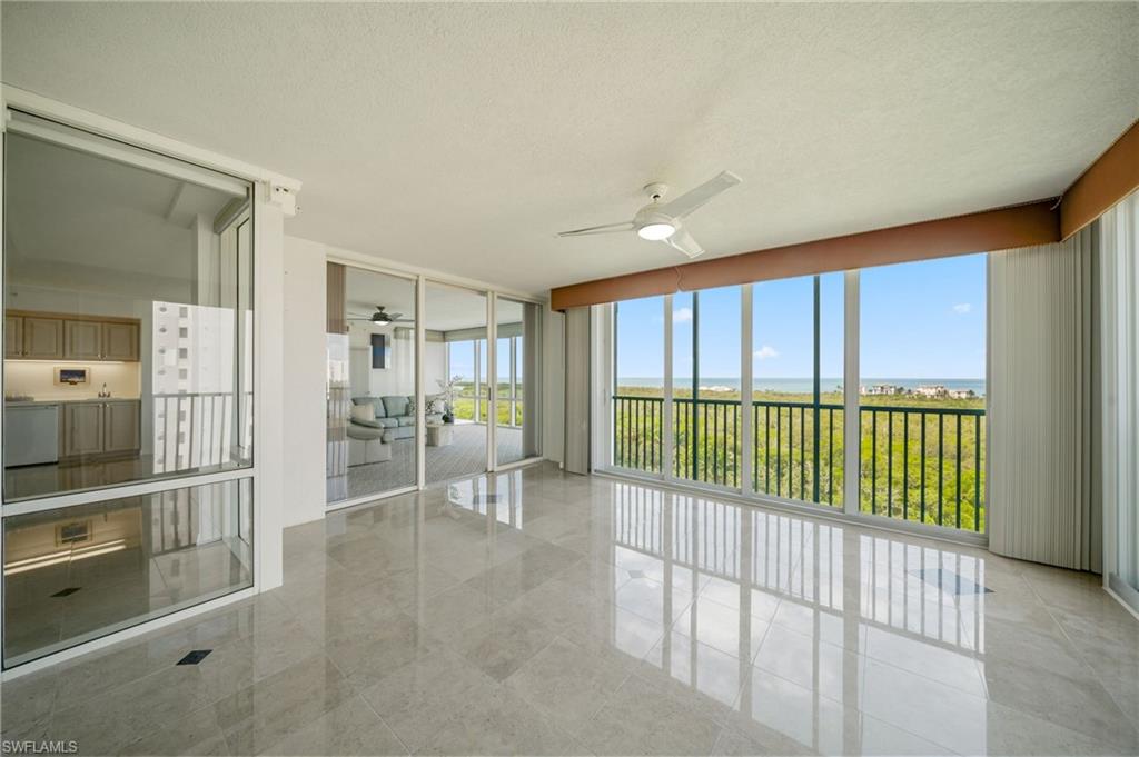 Lanai with tiled floors