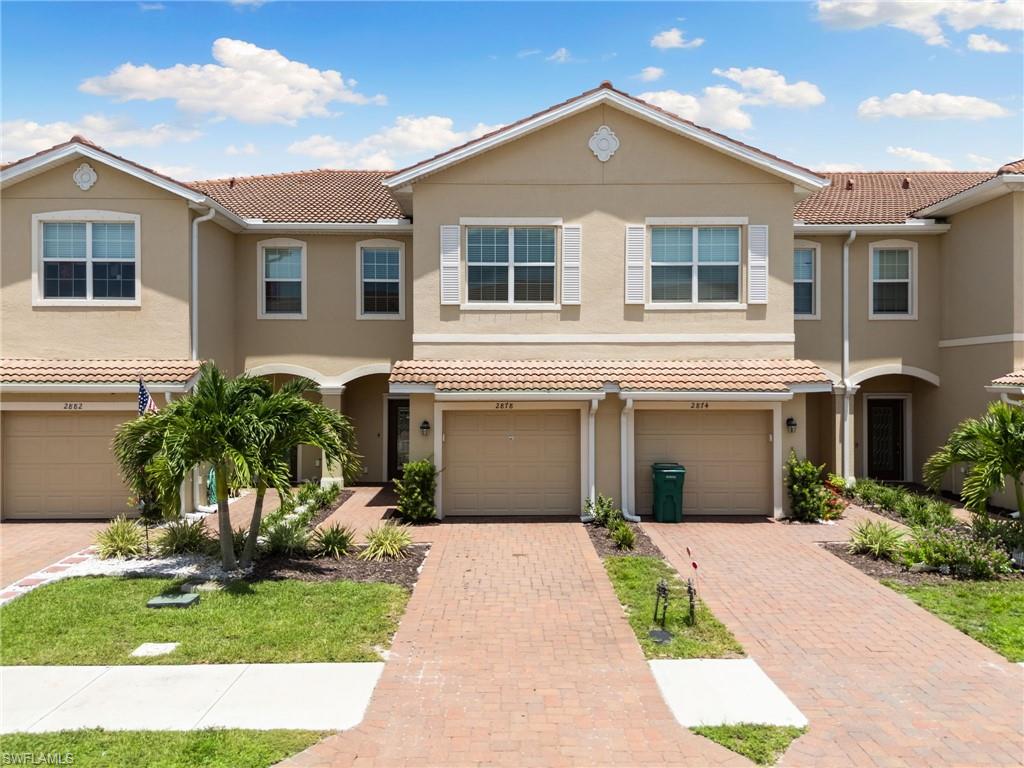 2878 Blossom WAY