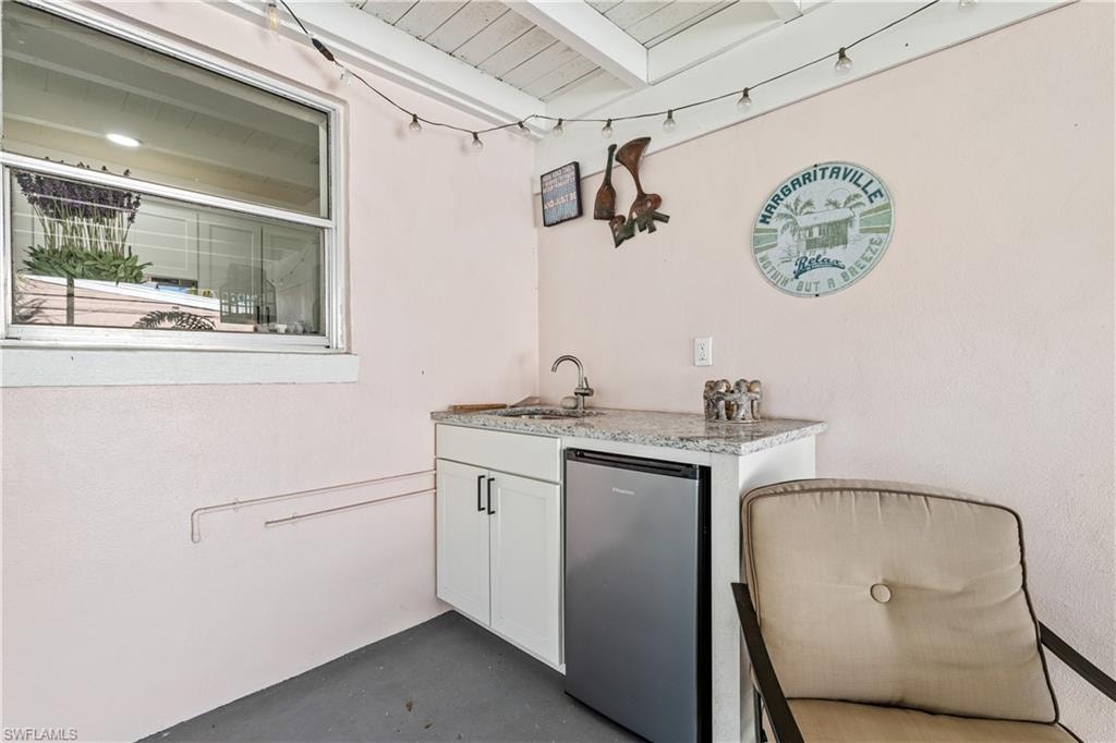 1643 Ricardo AVE photo 27