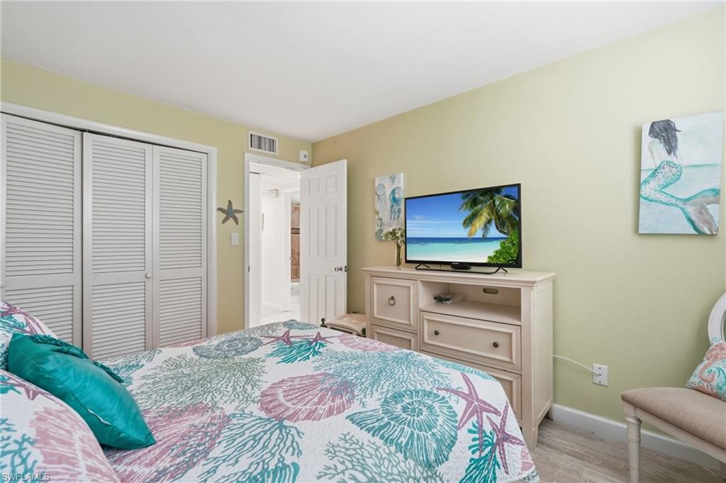 1065 Gulf Shore BLVD N 108 photo 21