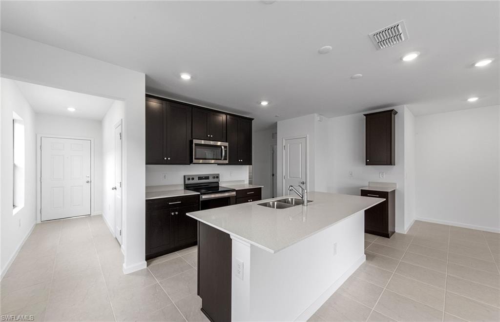 Photos are of similar Daniel floorplan. Homes may vary.