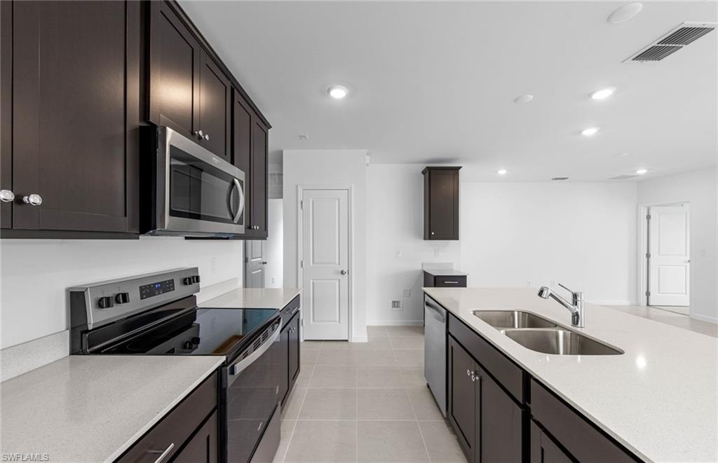 Photos are of similar Daniel floorplan. Homes may vary.