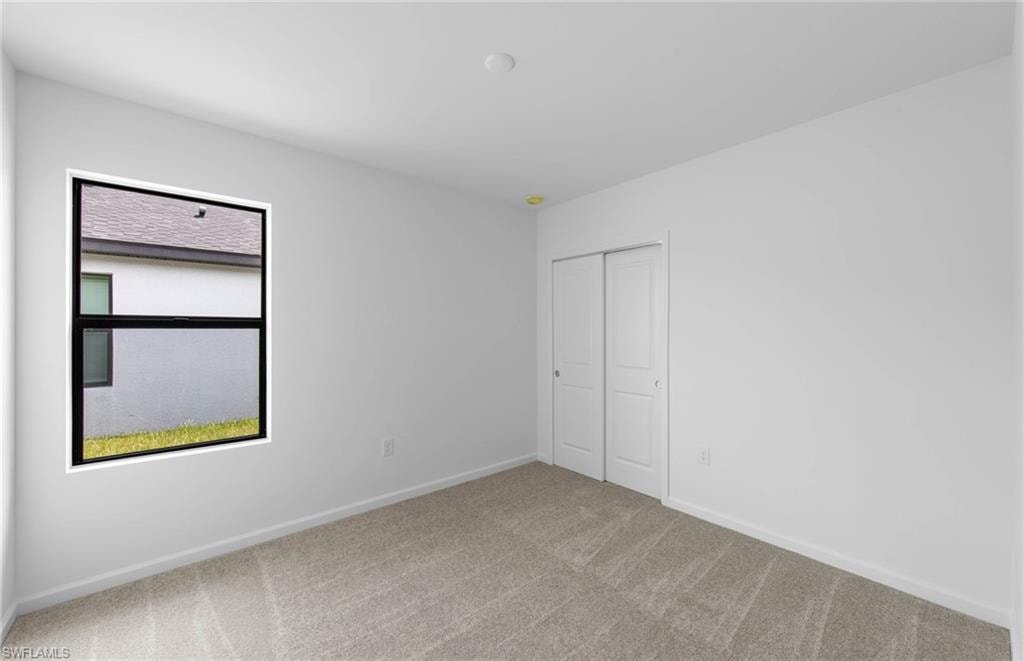 Photos are of similar Daniel floorplan. Homes may vary.