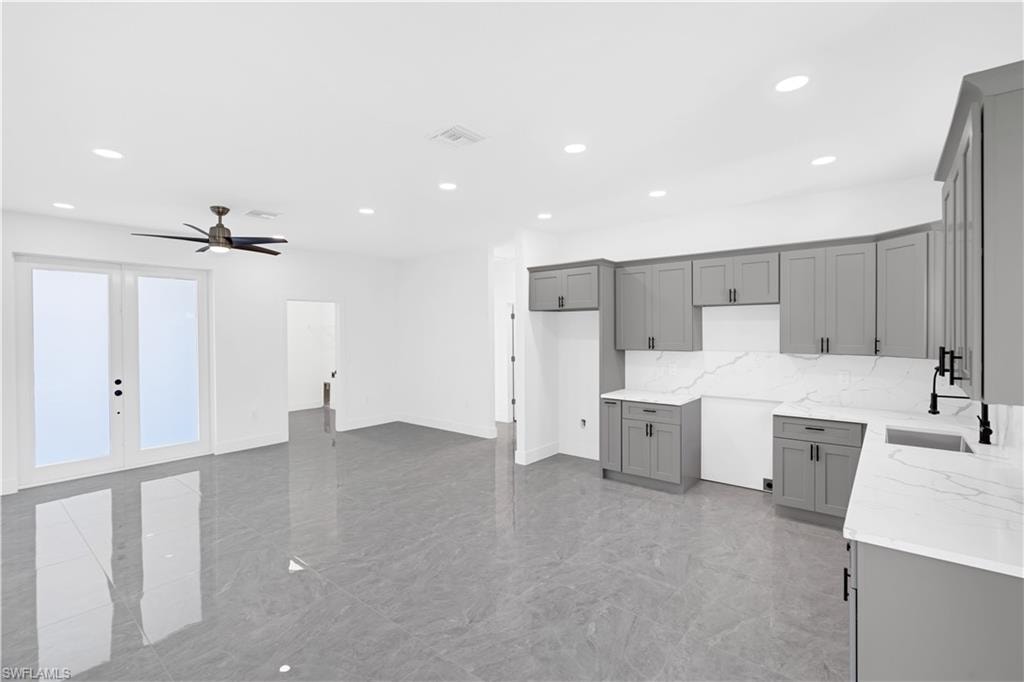 864 Chantilly ST E photo 16