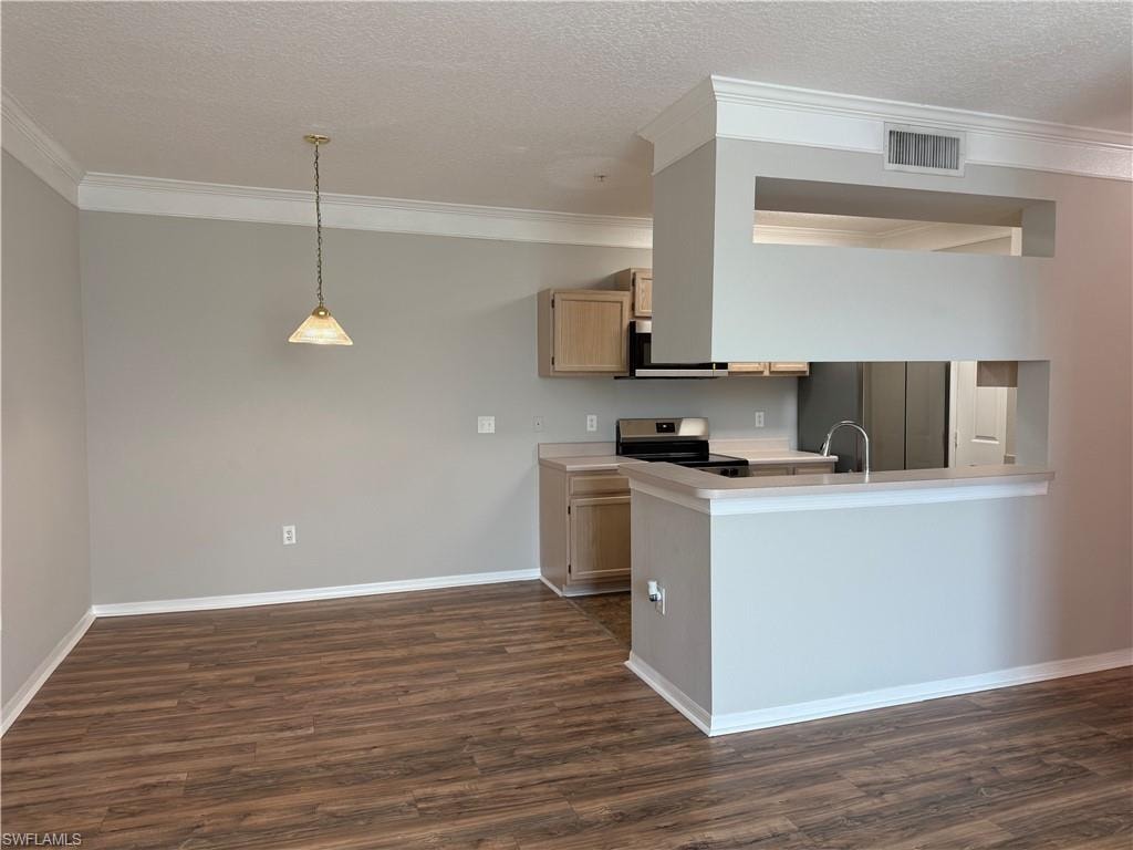 11540 Villa Grand 1212