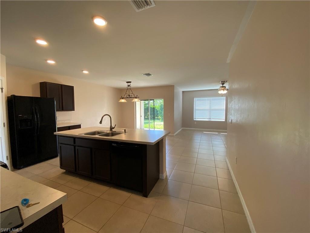 3425 Cancun CT photo 6
