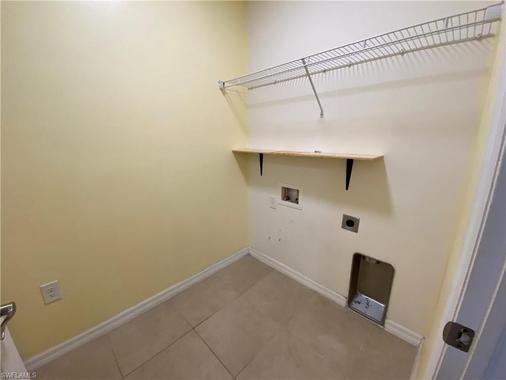 3425 Cancun CT photo 9