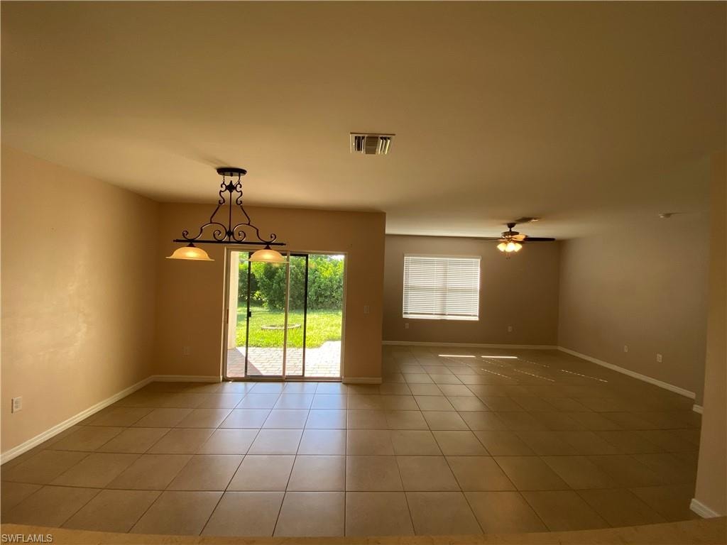 3425 Cancun CT photo 19