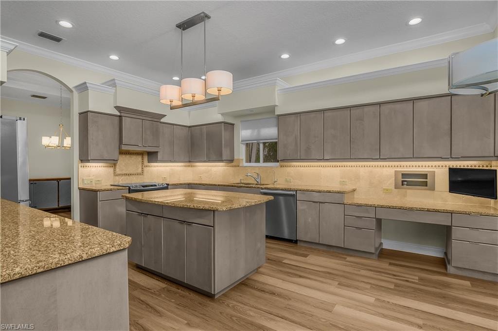23331 Foxberry LN photo 16