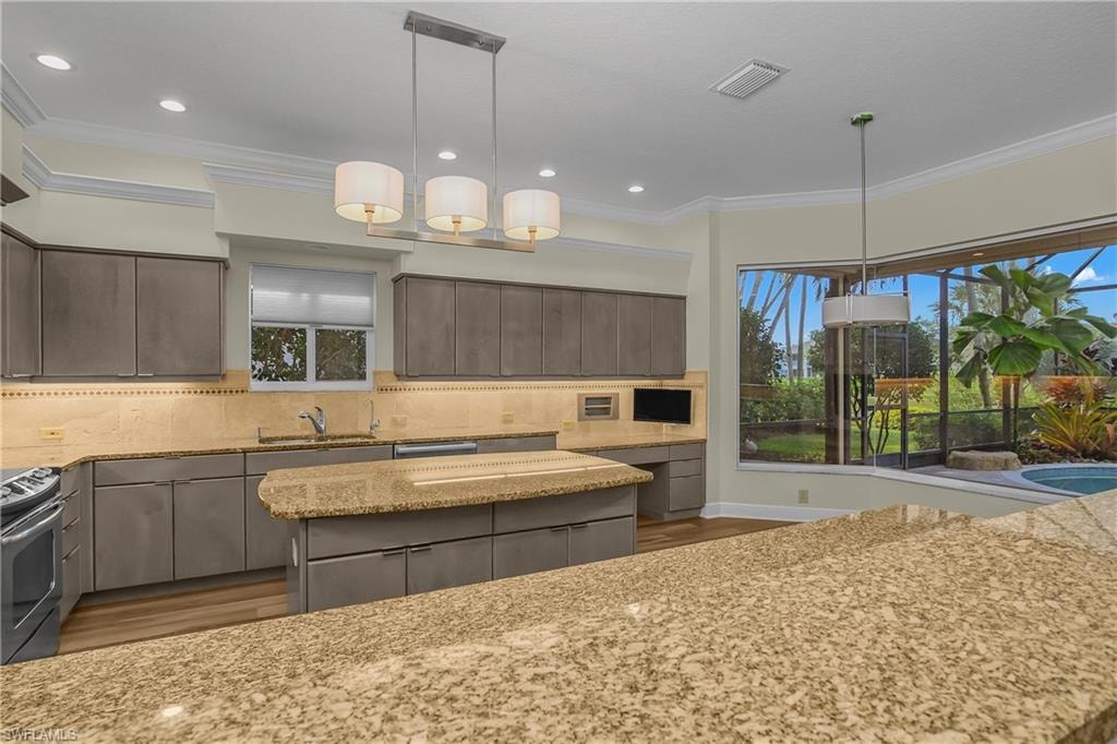 23331 Foxberry LN photo 15