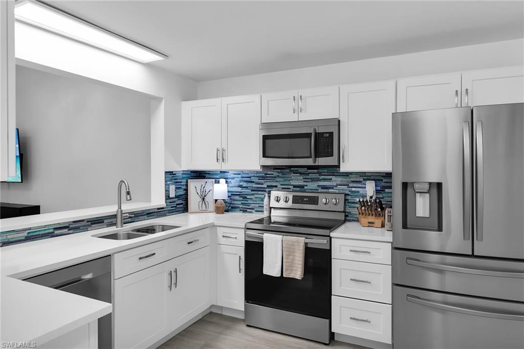 653 Squire CIR 201