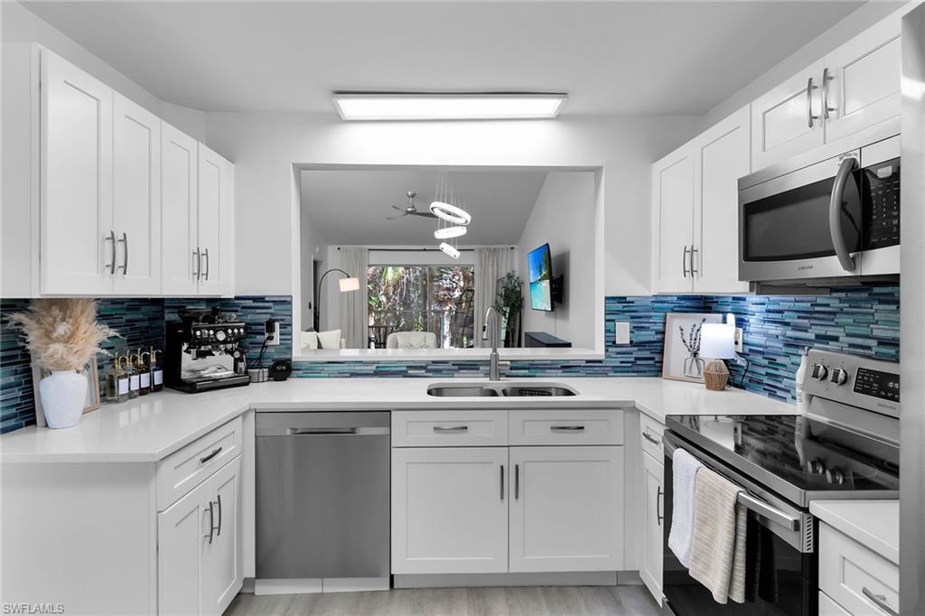 653 Squire CIR 201
