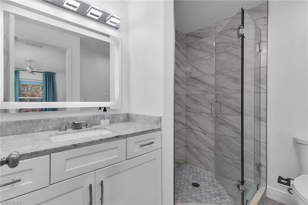 653 Squire CIR 201 photo 15