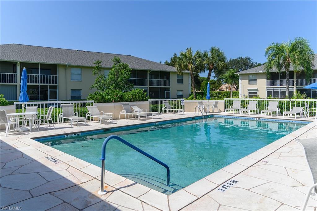 653 Squire CIR 201 photo 25