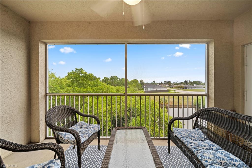 Waterviews from your Screened Balcony!
